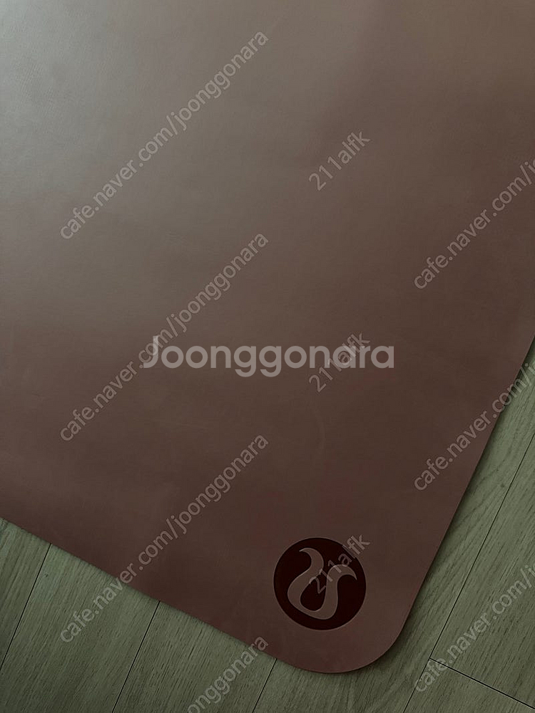 룰루레몬 요가매트(3mm)팝니다.--1