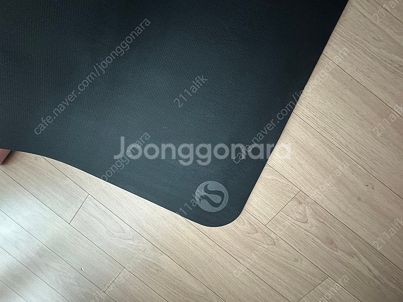 룰루레몬 요가매트(3mm)팝니다.--4