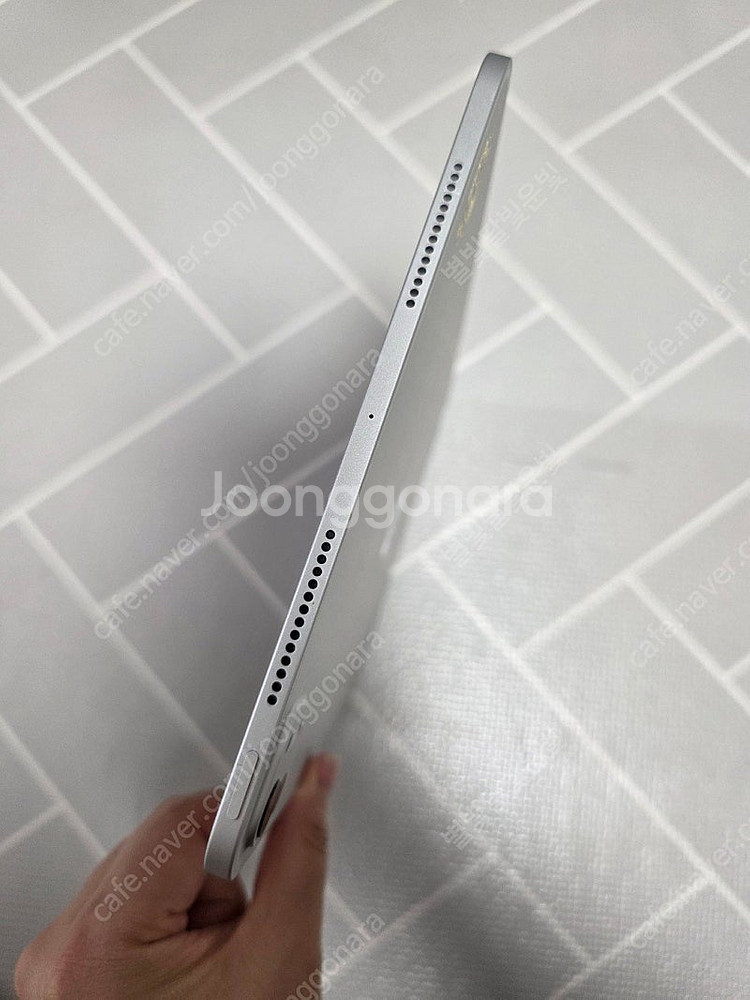 아이패드프로 11 M4 512G 실버색상판매합니다!--0