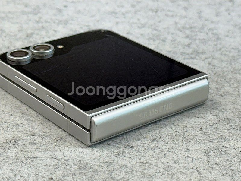 (자급제)갤럭시Z플립6 화이트색상 256G 삼성전용 컬...--7