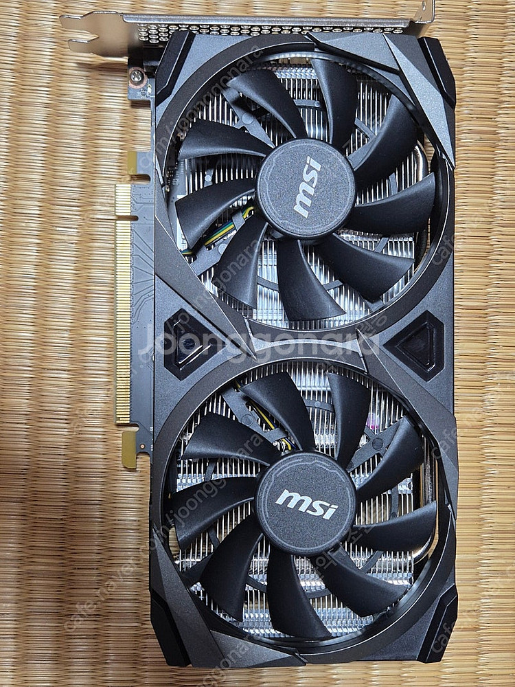 RTX 3050 8gb 그래픽 카드--0