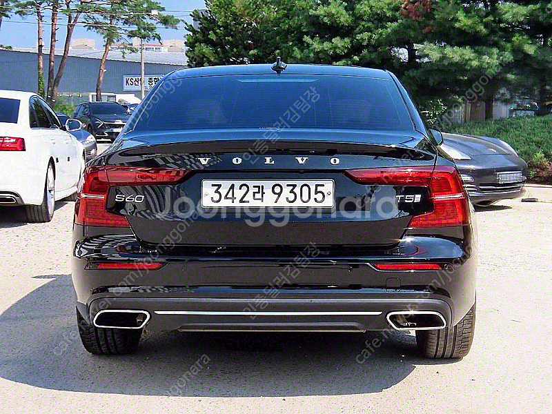 볼보 S60(3세대) T5 인스크립션 중고차 판매합니다...--3