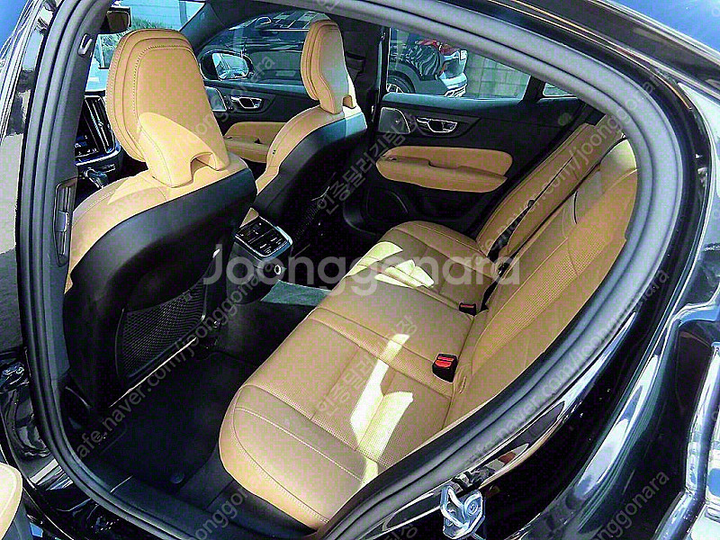 볼보 S60(3세대) T5 인스크립션 중고차 판매합니다...--5