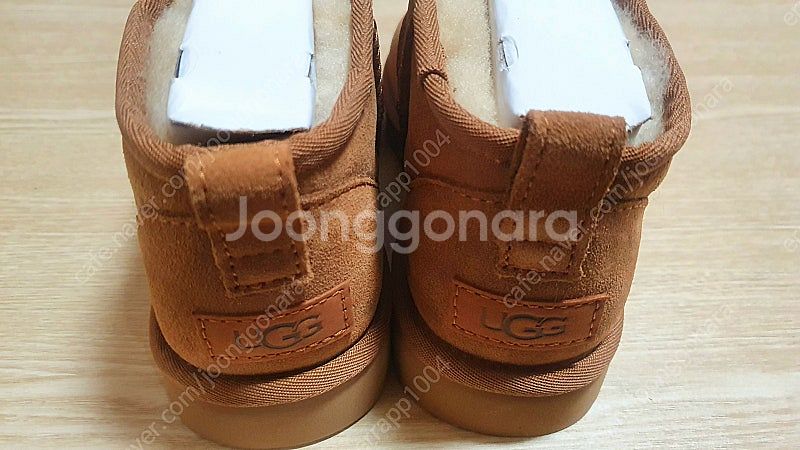 미국 어그 UGG 클래식 울트라 미니 새상품 판매합니다--2