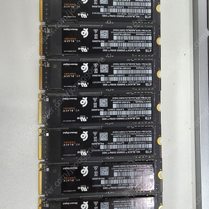 (30만원) WD 블랙 SN850X M.2 NVMe 4TB SSD 8개 판매