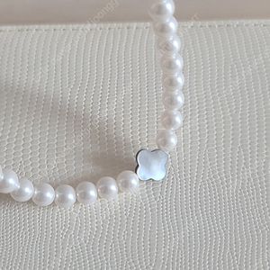 새상품) 여성 클로버 디자인 진주 목걸이 / 버버리 랄프로렌 폴로 바버 타미힐피거 띠어리