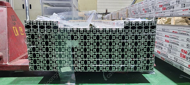 알루미늄 프로파일 이미지