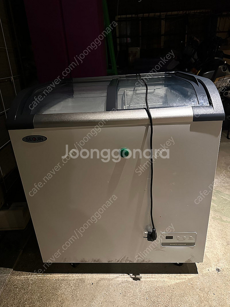 서진프리져 참치 냉동고 180리터 SSD-180Y 판매...--0