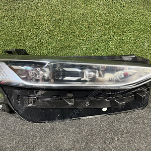 [판매] 기아 K8[전기형] 중고 풀LED 헤드라이트 램프 전조등 자동차중고부품 폐차장중고부품 수입차중고부품 판매점 구매 복원 불량 파손 수리 교체 리멘카