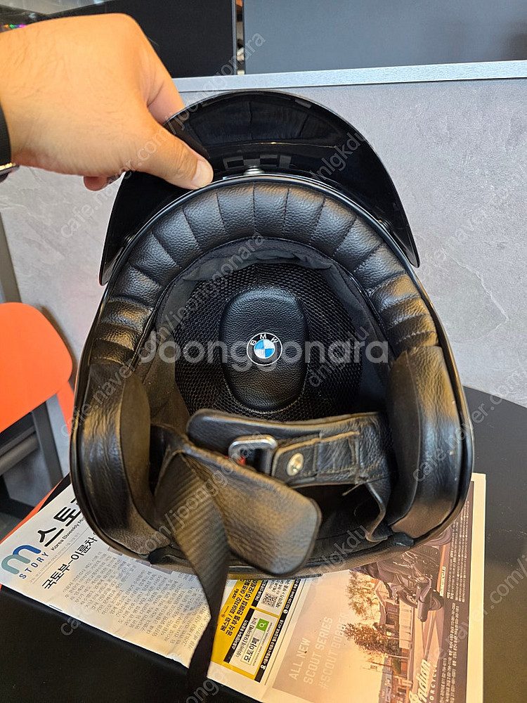 BMW 레전드 클래식 헬멧 판매합니다.--5