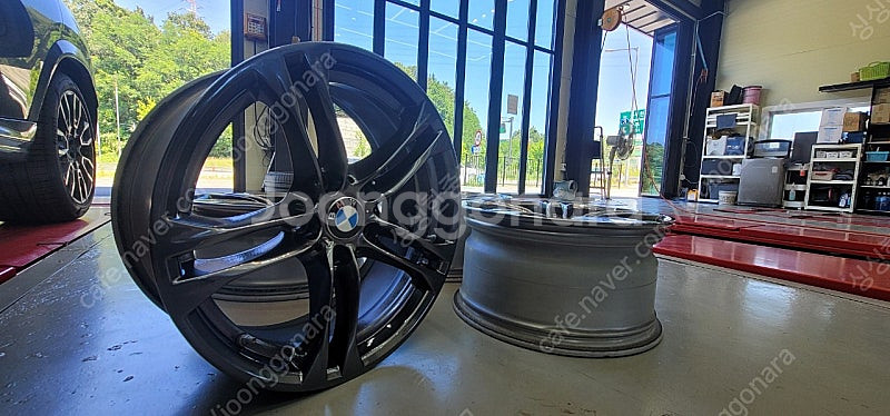 BMW 5시리즈 18인치 (BMW F10 613M 18인치 순정휠) 팝니다!! 고스트크롬 복원 후 미장착--3