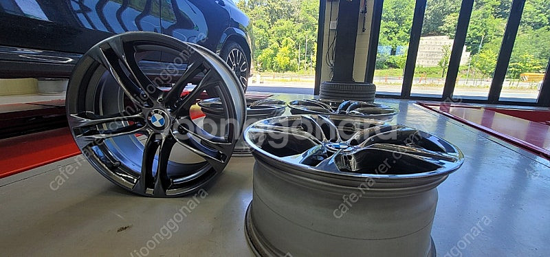 BMW 5시리즈 18인치 (BMW F10 613M 18인치 순정휠) 팝니다!! 고스트크롬 복원 후 미장착--4