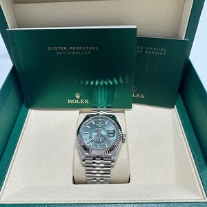 롤렉스 스카이드웰러 쥬빌리 민트그린 팝니다.