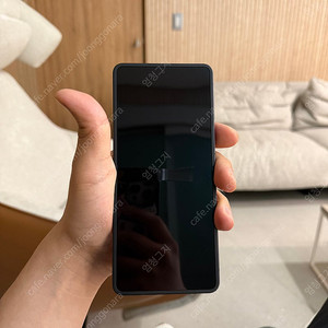 플립7 512 자급제 제트블랙
