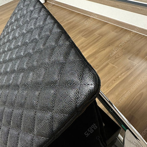 샤넬 캐비어 클러치