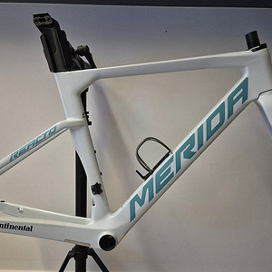 메리다 리액토9000 24년식 xxs사이즈 프레임 판매