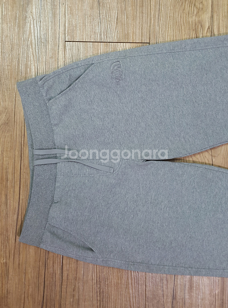 노스페이스 여성 반바지 29~30, 데상트 반바지, 내셔널지오그래픽 자켓 90,S, 나이키 자켓 XS, 나이키 얇은...--1