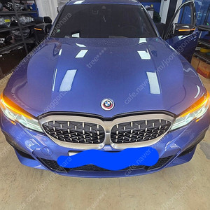 BMW G20 전기형 정품 레이저 라이트(모듈 포함) 팝니다.