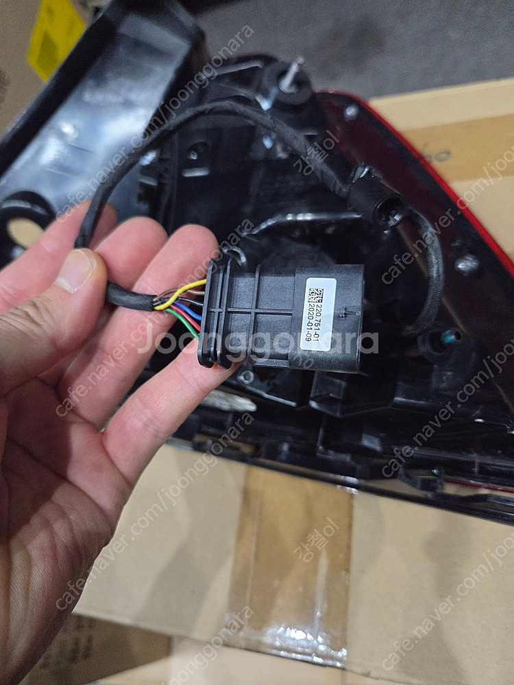 볼보 S60 운전석테일램프--2