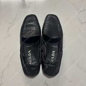 프라다 빈티지 로퍼