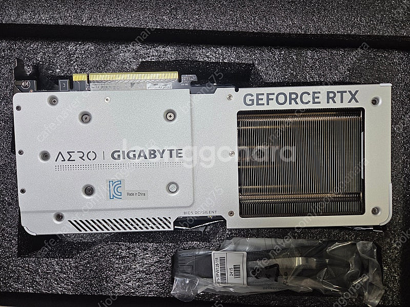 기가바이트 RTX 4070 SUPER AERO OC D...--2