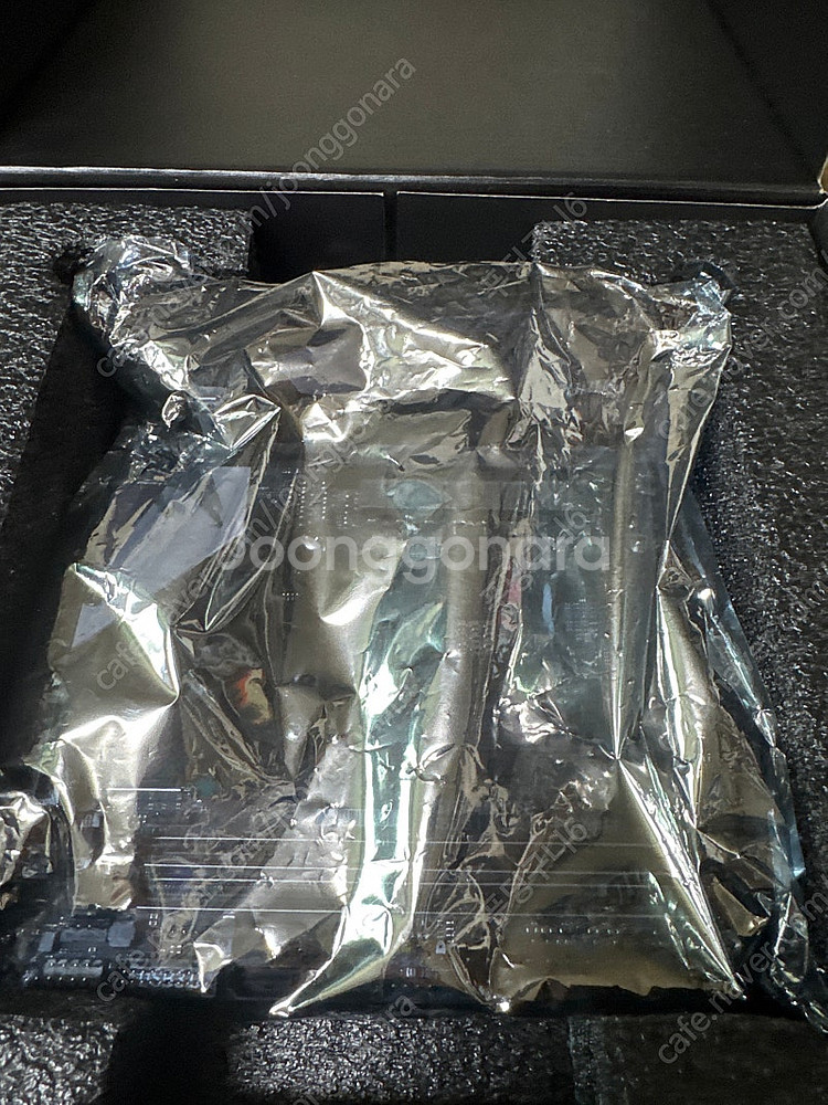 기가바이트 gigabite x570i aorus pro...--1