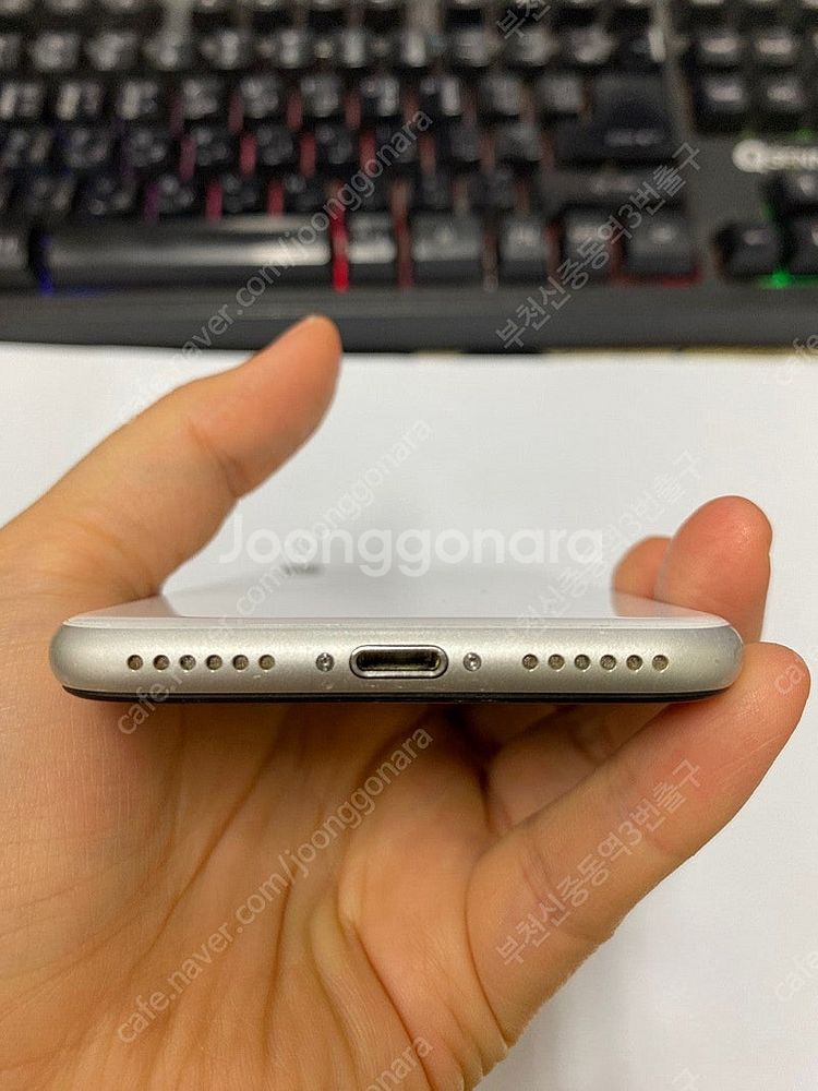 501416 아이폰SE2 화이트 A급 64GB 무잔상 ...--6