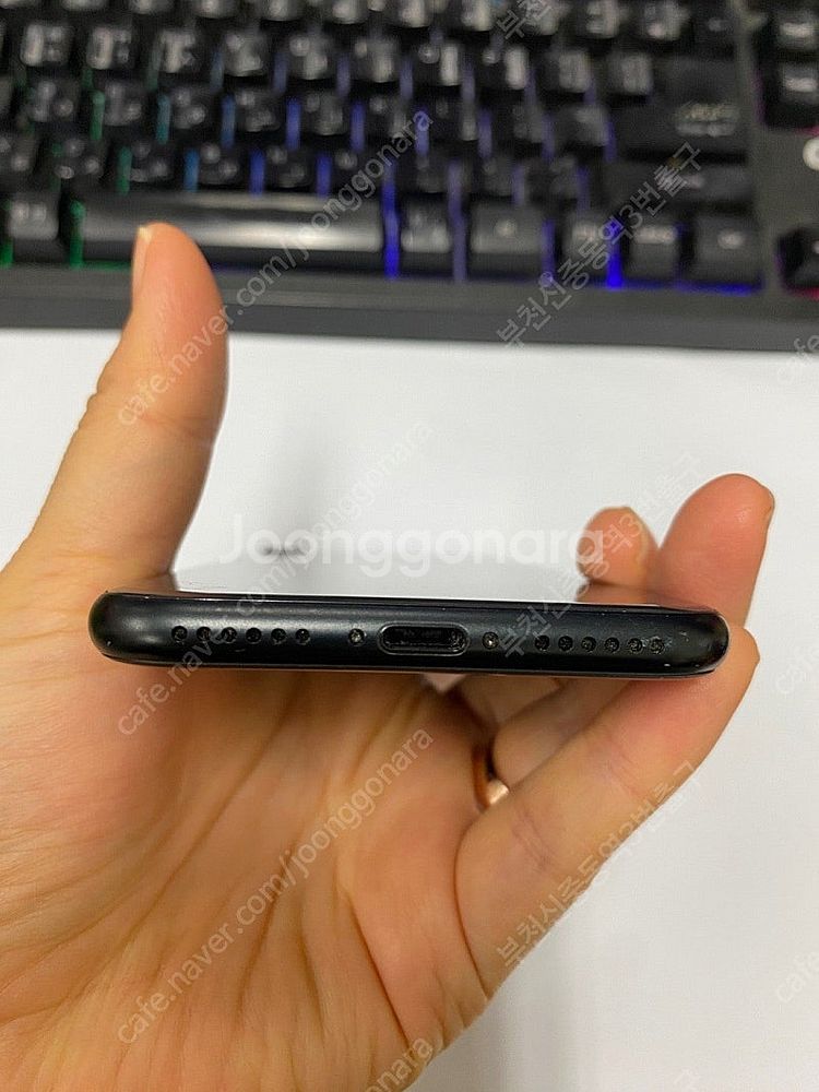 206371 아이폰SE2 블랙 A급 64GB 무잔상 배...--5