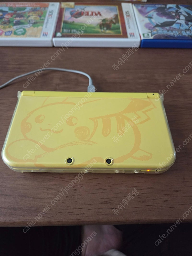 닌텐도 3DS 피카츄에디션 동물의숲 게임팩 이미지