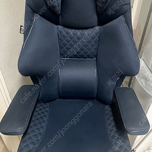 클라우드백 M900MQ 의자 판매합니다 (XL)