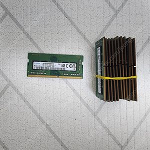 노트북용 메모리 램 DDR4 8GB 12개 개당1.6만~1.8만 (2400~3200MHz) 팝니다.