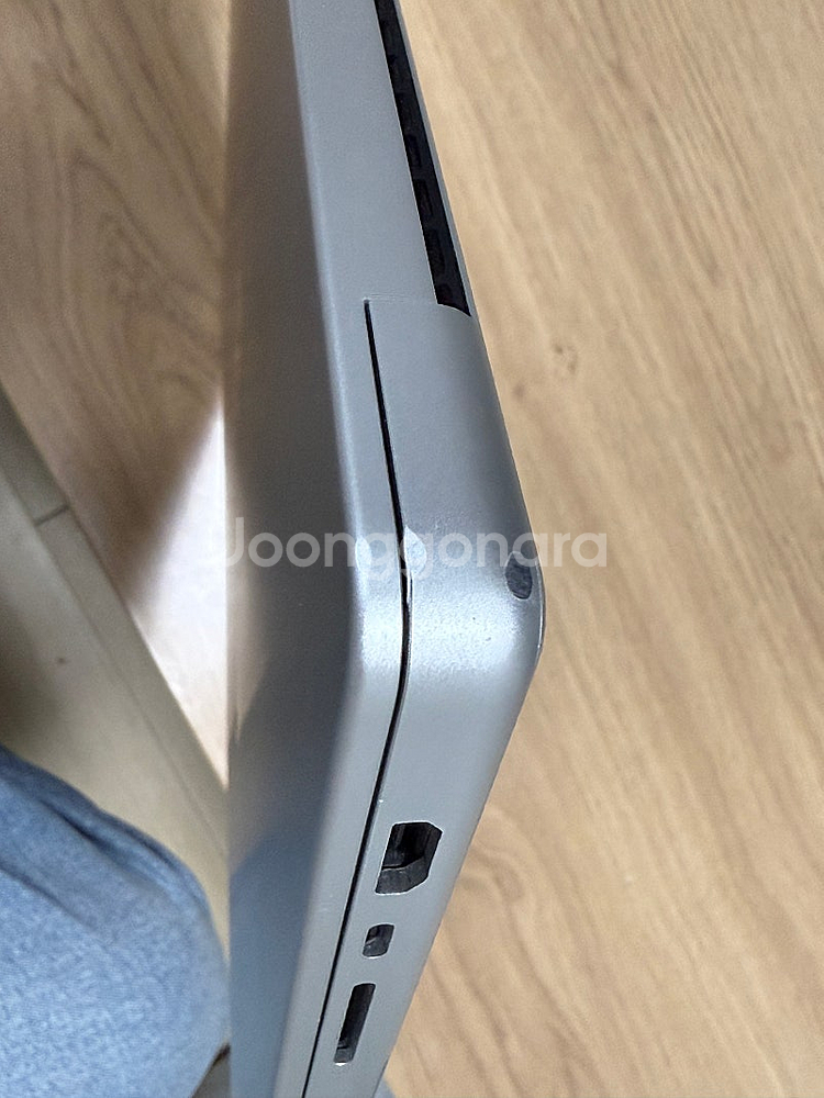 맥북 프로 M3 16인치 실버 18GB 512GB 팝니...--1