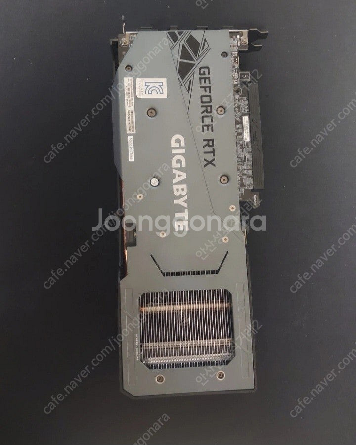 기가바이트 RTX3050 3팬 그래픽카드--2