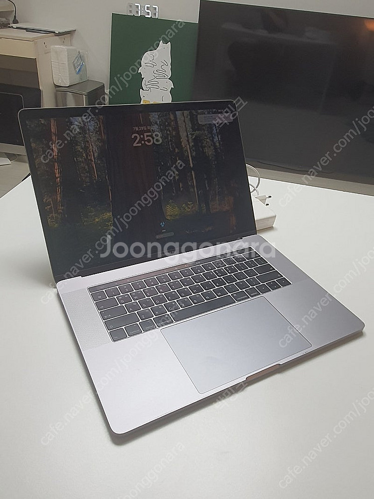 맥북프로 15인치 2019년 구입 A급 저렴하게 팝니다...--0