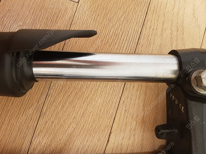 에어록스155 삼발이 강화스프링 및 모튤 20w 포크오일 작업(가격내림 25->22만원) 이미지