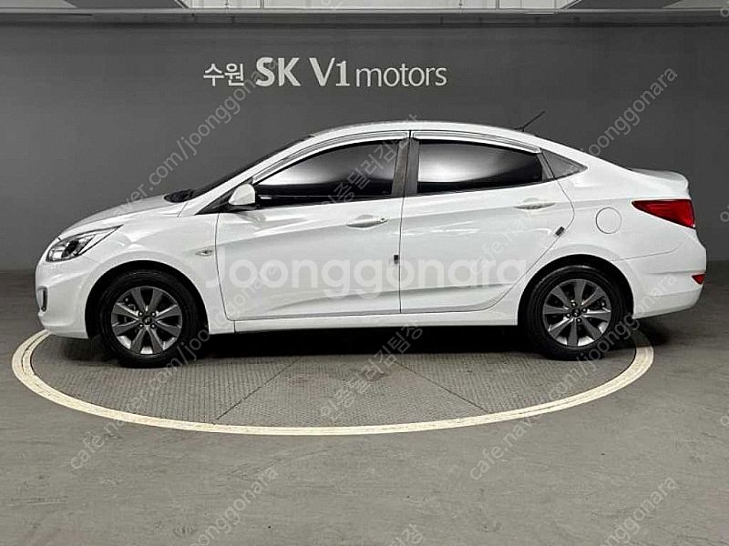 현대 엑센트신형 14VVT 밸류 플러스 중고차 판매합니...--4