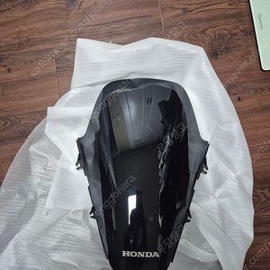 pcx125 25년식 정품 윈드스크린 택포 2.0팝니다