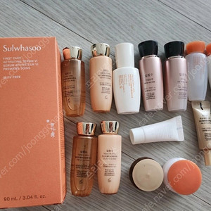 설화수 윤조에센스 90ml 새상품 + 샘플증정