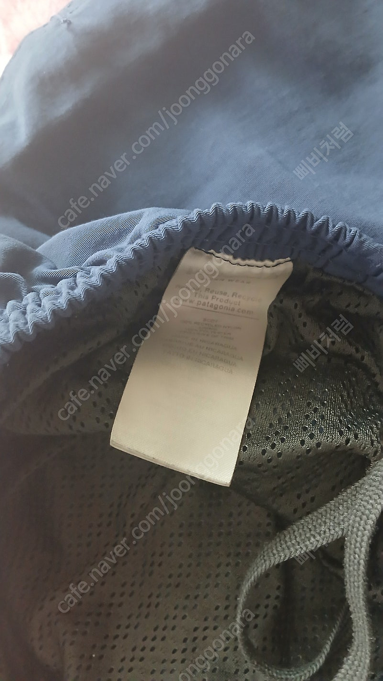 아크테릭스 와 파타고니아 반바지 이미지