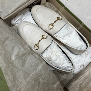 구찌 조르단 로퍼 화이트 36.5 가격내림