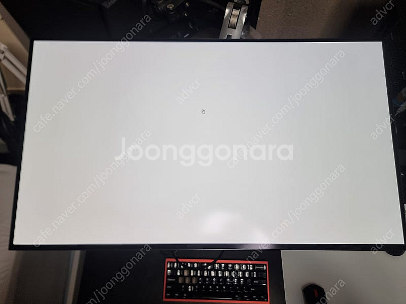 LG 32gs95uv 4k oled 모니터 팝니다.--0