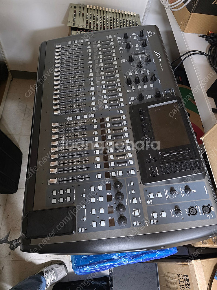 X32 풀 사이즈 팝니다.--1