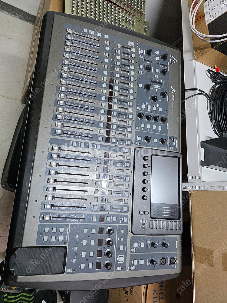 X32 풀 사이즈 팝니다.--3
