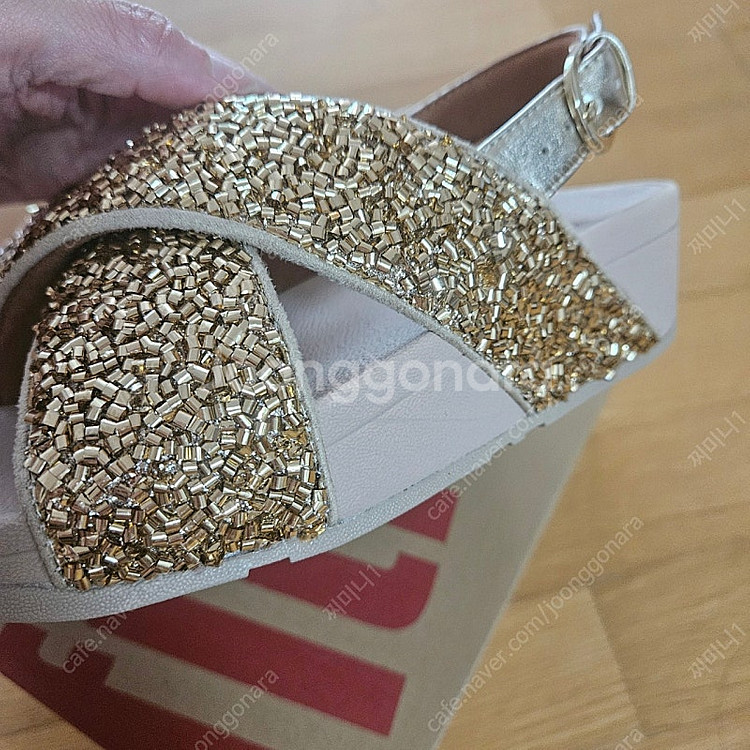 핏플랍 샌들 골드 230--2