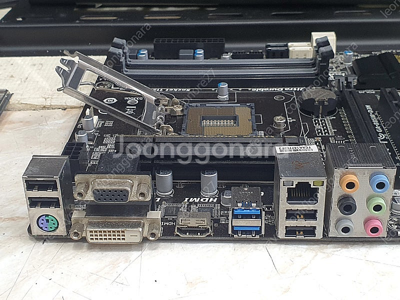 기가바이트 B85 메인보드 ... GA-B85m-D3H--4