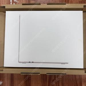 맥북에어15인치M3 1TB 애플케어플러스 판매합니다.