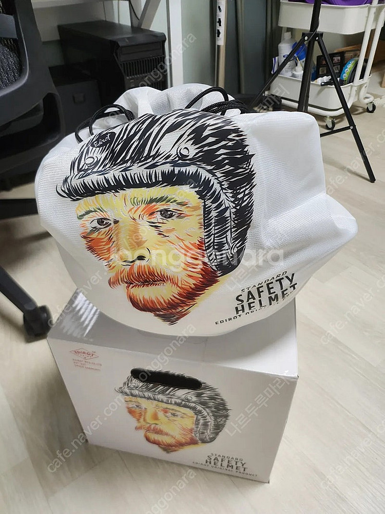 에딜롯 GT 소두핏 크롬몰딩 커스텀 헬멧 판매--3