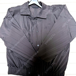 이세이미야케 옴므플리세 자켓 팝니다 ! (실착 안함)