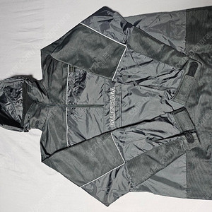 발렌시아가 18FW 아노락 46 한글탭