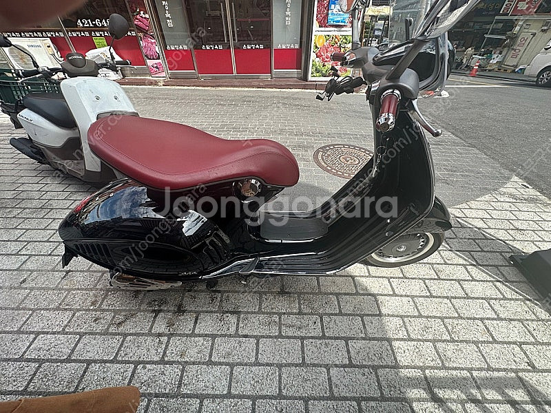 베스파 946 판매합니다--6